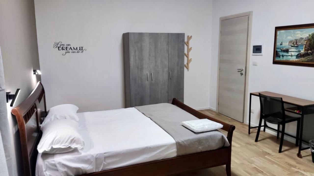 Bed and Breakfast Dimora Rudiae Lecce Zewnętrze zdjęcie